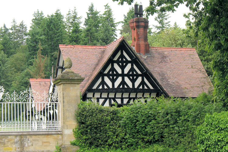 Gatehouse Chirk Castle photograph